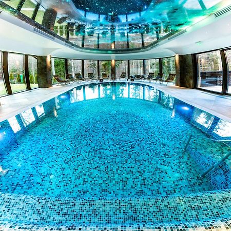 Hotel Foisorul Cu Flori Sinaia Kültér fotó