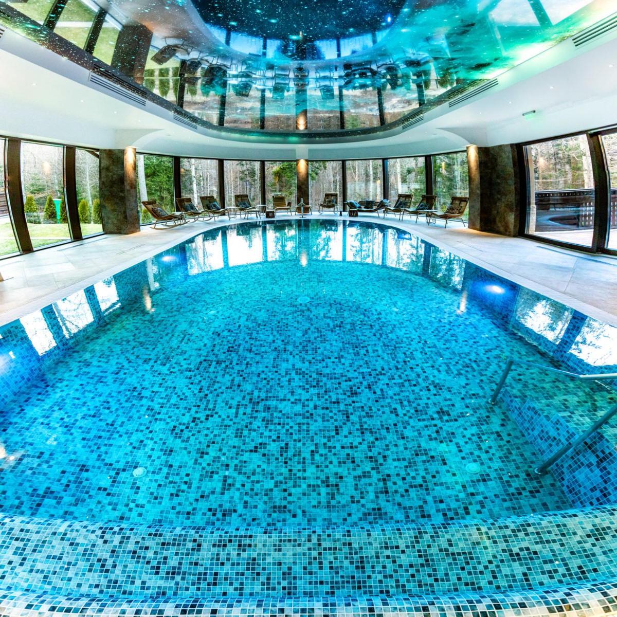 Hotel Foisorul Cu Flori Sinaia Kültér fotó