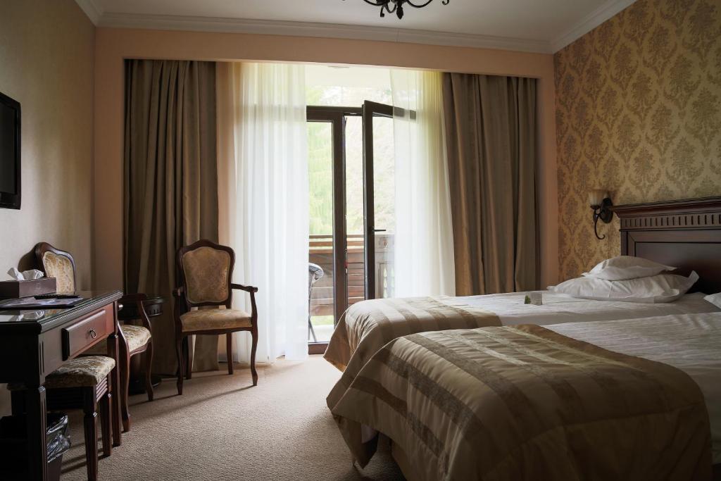 Hotel Foisorul Cu Flori Sinaia Szoba fotó