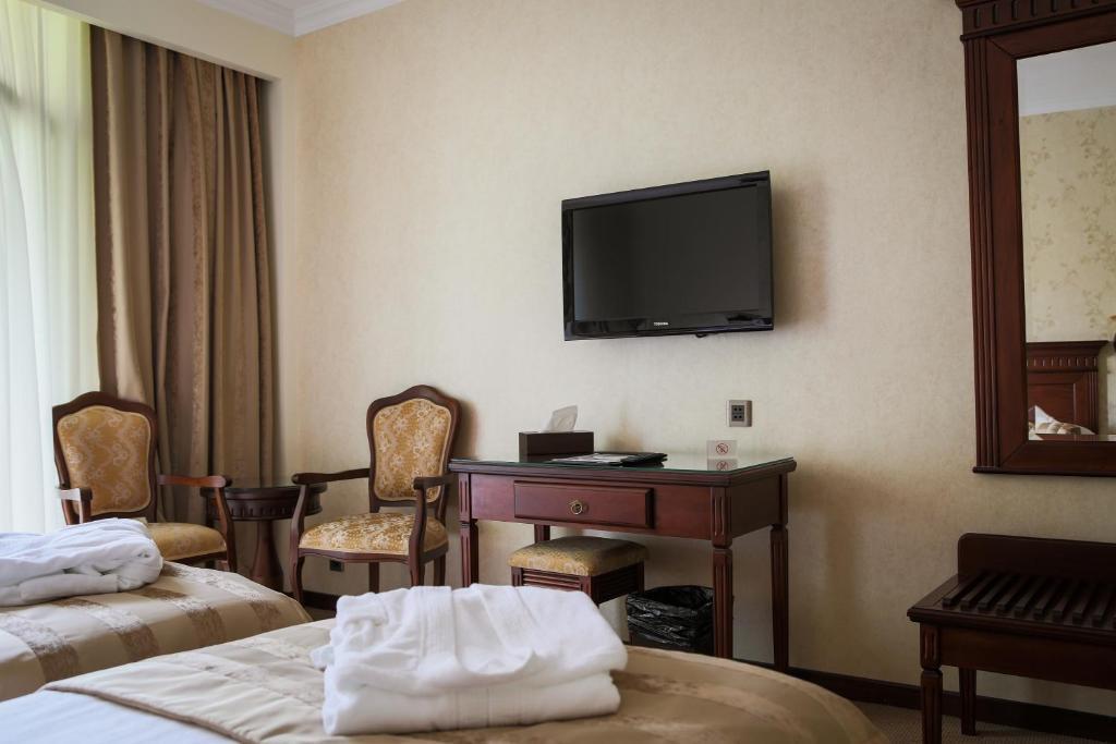Hotel Foisorul Cu Flori Sinaia Szoba fotó